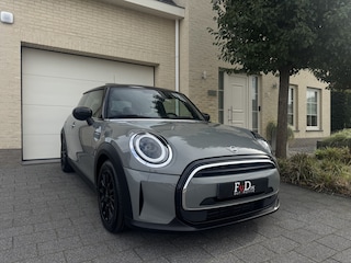 Mini Cooper 3-Deurs 1.5 Facelift Panoramadak Carplay SportLeder Keyless Navi Led Camera Pdc