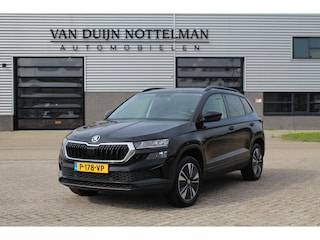 Skoda Karoq 1.5 TSI ACT Business Edition / Keyless / Trekhaak / N.A.P.