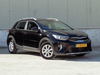 Kia Stonic 1.0 T-GDi MHEV DynamicLine 101 pk (2021) | 2e eigenaar | Camera | Adaptive Cruise | Carplay | APK 08-2027