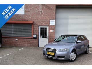 Audi A3 Sportback 1.4 TFSI Attraction Business Edition Navi Apple Carplay Pano PDC Cruise Airco APK