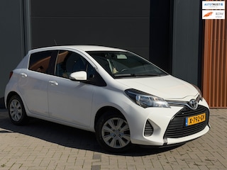 Toyota Yaris 1.0 VVT-i Comfort|Airco|Scherm|Bluetooth|Elektrische Ramen