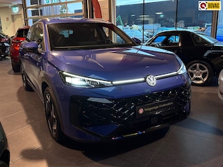 Volkswagen T-Roc 1.5 eTsi 150pk R-Line|Matrix LED|Keyless|ACC|Winterpakket|Elektr Kofferklep|Camera