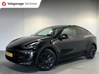 Tesla Model Y RWD 58 kWh | Navigatie | LM Velgen 19" | Panoramadak | Voorstoelen/Achterbank Verwarmd | Dodehoekdetectie | Cruise Control | Airco |