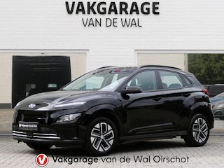 Hyundai Kona EV Comfort 39 kWh | SOH 96.8% | 3-Fase | Apple-/Android Carplay | Achteruitrijcamera | Digitaal dashboard | Stuur-/Stoelverwarming | Climate Control | ACC | 1e eigenaar | Dealer onderhouden