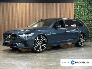 Volvo V90 T8 AWD Recharge Ultimate Dark | Bowers & Wilkins | Luchtvering | Stoelventilatie | Schuifdak | Head-Up Display | Stoelmassage | 455pk | Adaptieve Cruise Control | Stoelverwarming voor+achter | Stuurwielverwarming | 20 Inch | Full LED  Meesturende koplampen | Parkeercamera | Pilot Assist | BLIS Dode Hoek Detectie | Elektrische voorstoelen geheugen | Nappa Lederen bekleding | Zitting verlenging voorstoelen | Lederen Dashboard | Google Infotainment | Keyless Drive | Parkeersensoren voor+achter | Privacy Glass | Elektrisch bedienbare achterklep | Geïntegreerde zongordijnen achterportieren | DAB Radio | Apple Carplay/Android Auto | Volvo On Call met mobiele App functie | Denim Blue Metallic |
