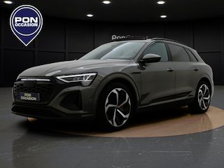 Audi Q8 e-tron 50 quattro S Edition 95 kWh | Pano dak | Trekhaak | 21" | Stuur-/Stoelverwarming | S-line