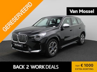 BMW iX1 xDrive30 (200kW) | Climate Control | Stoelverwarming | Parkeersensoren | Achteruitrijcamera | Lichtmetalen Velgen |