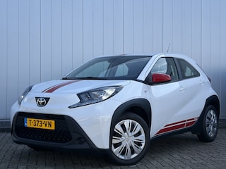 Toyota Aygo 1.0 VVT-i MT Play Red Pack Carplay NL Auto Adapt Cruise Dealer Onderhouden