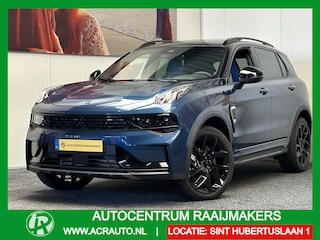Lynk & Co 01 1.5 BLACK LINE PREMIUM ZWARTE HEMEL TREKHAAK 360 CAMERA ADAPTIVE CRUISE CONTROL PANORAMA SCHUIF/KANTELDAK APPLE CARPLAY/ANDROID RIJSTROOKSENSOREN ZEER MOOI !!