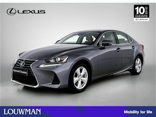 Lexus IS 300h Business Line | Safety Pack | Adaptive Cruise Control | Lane Assist | Stoelverwarming | Parkeersensoren voor+achter | Lederen bekleding | Navigatie | achteruitrijcamera |
