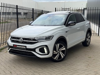 Volkswagen T-Roc 1.5 TSI R-Line Panorama Virtual ACC Trekhaak Keyless