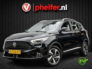 MG ZS EV Long Range Luxury 70 kWh SOH 92% Nieuw model!/ Trekhaak/ Stoelverwarming/ Panoramadak/ 360 Camera/ Carplay/ Blindspot/ Navigatie