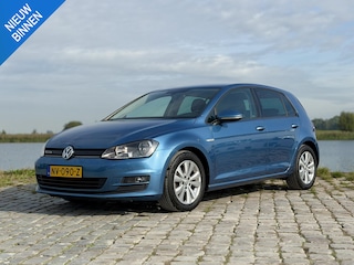 Volkswagen Golf 1.0 TSI Connected Series|Carplay|Dealer Ond|Camera