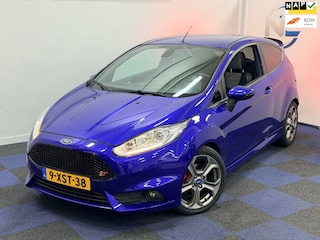 Ford Fiesta 1.6 ST2 / RECENT DISTRIBUTIE VV / RICARDO STOELEN / DEALER ONDERHOUDEN