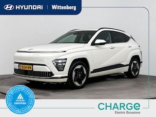 Hyundai Kona Comfort Smart 65.4 kWh | Unieke km-stand! | SoH 98,8% | WLTP 514km | Dodehoek | Stoel + stuurverwarming | El. bed. achterklep |