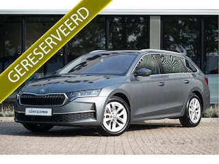Skoda Octavia 1.5 TSI MHEV Selection DSG | Trekhaak | ACC | Winterpakket | Dodehoek det. | Camera