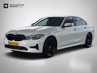 BMW 320i High Executive (Goed OndH, Navi Pro, StoelV, PDC V+A, Climate Con, Cruise Con, Etc)