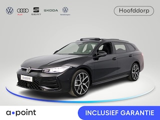 Volkswagen Passat Variant 1.5 eHybrid R-Line Edition 272 pk Automaat (DSG) | Verlengde garantie | Navigatie | Panoramadak | Trekhaak (wegklapbaar) | Lederen bekleding | Rondomzicht camera | Stoelverwarming/ventilatie |  R-Line |