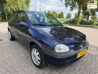Opel Corsa 1.2i-16V Strada Automaat NAP