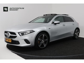Mercedes-Benz A-klasse 250 e Business Solution AMG Limited (PANORAMADAK, SFEERVERLICHTING, BURMEISTER, CAMERA, SFEERVERLICHTING, STOELVERWARMING)