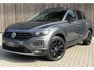 Volkswagen T-Roc 1.5 TSI Sport PANO | KEYLESS | ACC | BLACKSTYLE | LANEASSIST