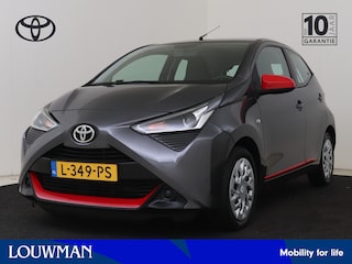 Toyota Aygo 1.0 VVT-i x-play | BTW voertuig | Dealer onderhouden | Apple CarPlay/Android Auto | Airco | Elektrische ramen voor | Buitenspiegels elektrisch verstelbaar |