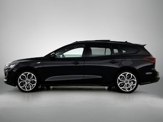 Ford Focus Wagon 1.0 EcoBoost Hybrid ST Line X | Driver Assistance Pack | Winter pack | Panoramadak | 12 maanden BOVAG |