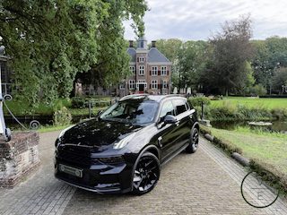 Lynk & Co 01 1.5 | Pano | Black Edition | Trekhaak | Camera |