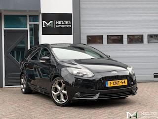 Ford Focus Wagon 2.0 EcoBoost ST-3|251PK|Recaro|Leder|Camera|Lane|BLIS|Keyless|Xenon|Stoelv.
