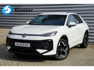 Volkswagen T-Roc 1.5 eTsI 150Pk R-Line Trekhaak Volkswagen T-Roc