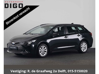 Toyota Corolla Touring Sports Hybrid 140 Business Luxury