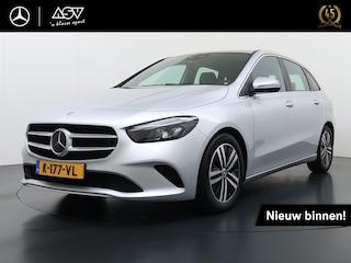 Mercedes-Benz B-klasse 180 Business Solution Luxury | Trekhaak Wegklapbaar |