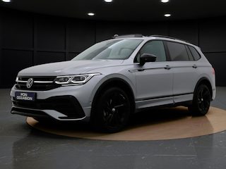Volkswagen Tiguan 1.5 TSI R-Line Business | Pano dak | Trekhaak | Navigatie | Camera | Elek Achterklep | 19" | ACC | Stuur-/Stoelverwarming | Black Style |