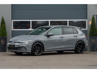 Volkswagen Golf 1.0 eTSI Life|Sfeerverlichting|stuurverwarmd