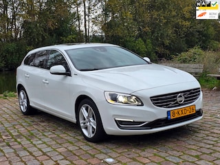Volvo V60 2.4 D6 AWD Plug-In Hybrid Summum Automaat eigenaar dealer onderhouden leerbekeleding stoelverwarming opendak navi
