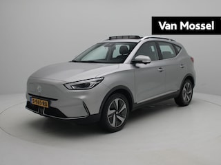 MG ZS EV Long Range Luxury 70 kWh | Apple Carplay/Android Auto | Panoramadak | Lederen Bekleding | Achteruitrijcamera | Trekhaak |
