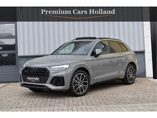 Audi Q5 55 TFSI e S-Line 367 Pk Quantum Grey Exclusive Pano Luchtvering ACC Sfeer 20 Inch