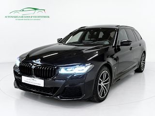 BMW 5-serie Touring 530e xDrive M-Sport - Pano - Laser - Trekhaak - 360