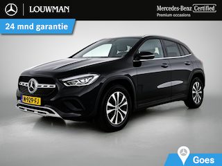 Mercedes-Benz GLA 180 Business Solution Ledkoplampen | Stoelverwarming | Parkeerpakket met achteruitrijcamera | Spiegelpakket. Inclusief 24 maanden Mercedes-Benz Certified garantie voor Europa.