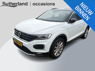 Volkswagen T-Roc 1.5 TSI Sport Business R 150pk | Trekhaak | Panoramadak | Stoelverwarming | Carplay | Cruise Control |