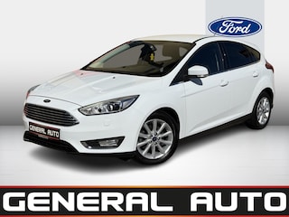 Ford Focus Hatchback 1.0 Titanium, Automaat, Trekhaak,