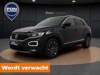Volkswagen T-Roc 1.5 TSI Sport | ACC | Elek. Achterklep | Keyless | Parkeerhulp | Carplay | Getint Glas | 17'' |