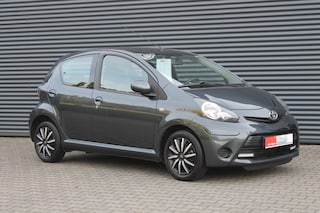 Toyota Aygo 1.0 VVT-i NOW Uitv. 5-Deurs AIRCO