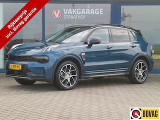 Lynk & Co 01 1.5, Black Style / Full LED / Elektr. Schuifdak / Camera 360 + Sensoren / Carplay + Android Auto / 20' LMV