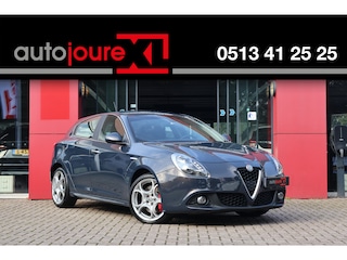 Alfa Romeo Giulietta 1.6 JTDm Super Automaat | Origineel NL | Navigatie | Climate Control | Trekhaak |