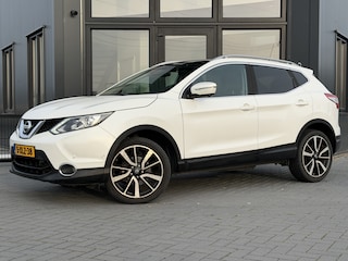 Nissan Qashqai 1.2 Visia Pano | Leer | Verw. stoelen | 360 camera