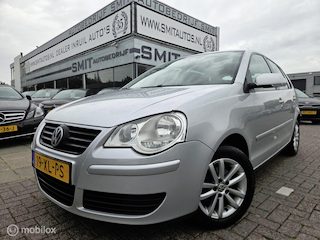 Volkswagen Polo 1.2-12V Comfortline 5DRS/AC/LMV