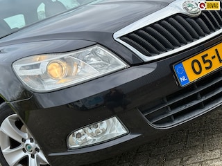 Skoda Octavia Combi 1.2 TSI Ambition - Black Magic - Leder/Trkhk/Cruise - Keurig