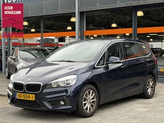 BMW 2-serie Tourer BWJ 10-2015 | 216d 116pk Corporate Lease 7P | TREKHAAK | PANO DAK | NAVI | CLIMA | CRUISE | PDC | LICHTMETAAL |