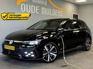 Volkswagen Golf 1.5 eHybrid GTE SOH 100% | Trekhaak | Adaptive cruise | 360 | Head-up | Sfeer | Stoelverwarming | Carplay |